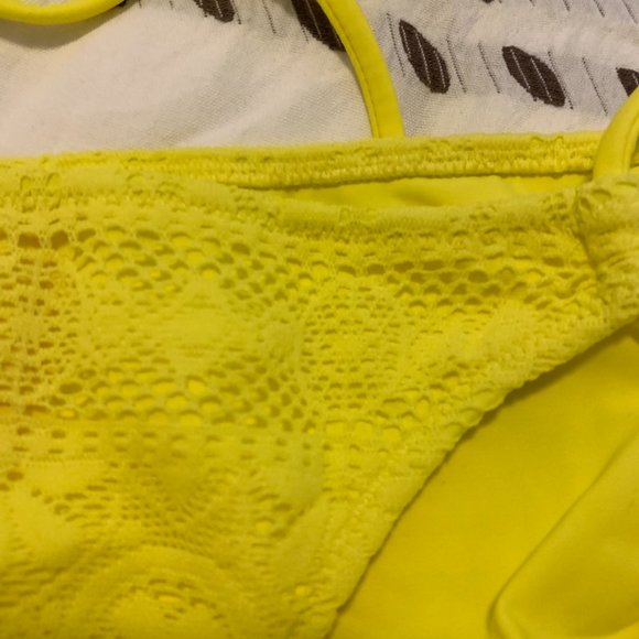 Victoria's Secret Yellow Bikini Set - Size 34A/S - Picture 4 of 9